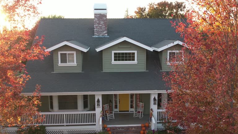 Best Roof Insulation Installation  in Newcomerstown, OH